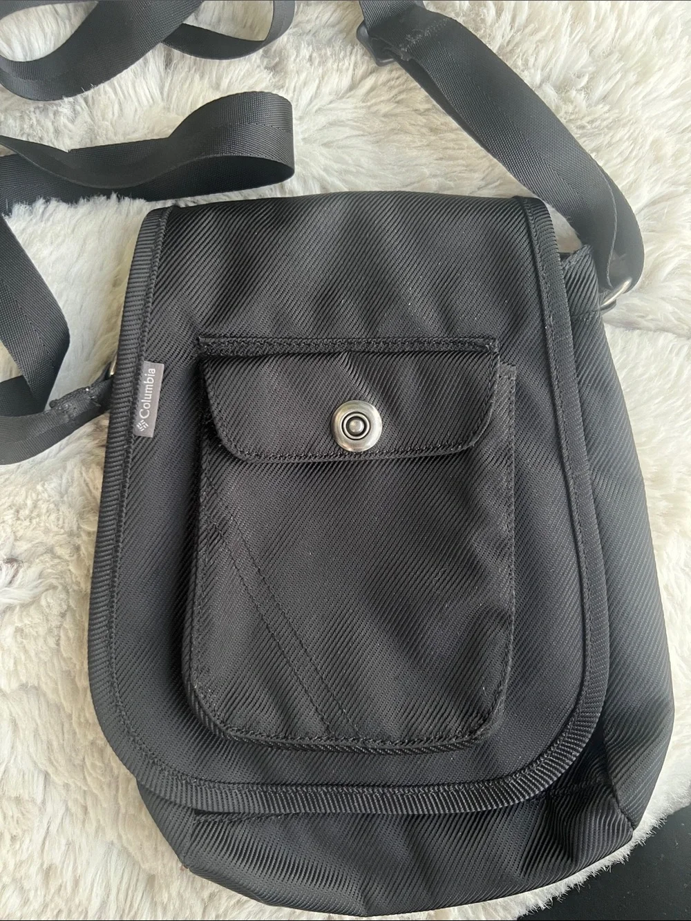 Columbia Black Men's Messenger Crossbody Bag